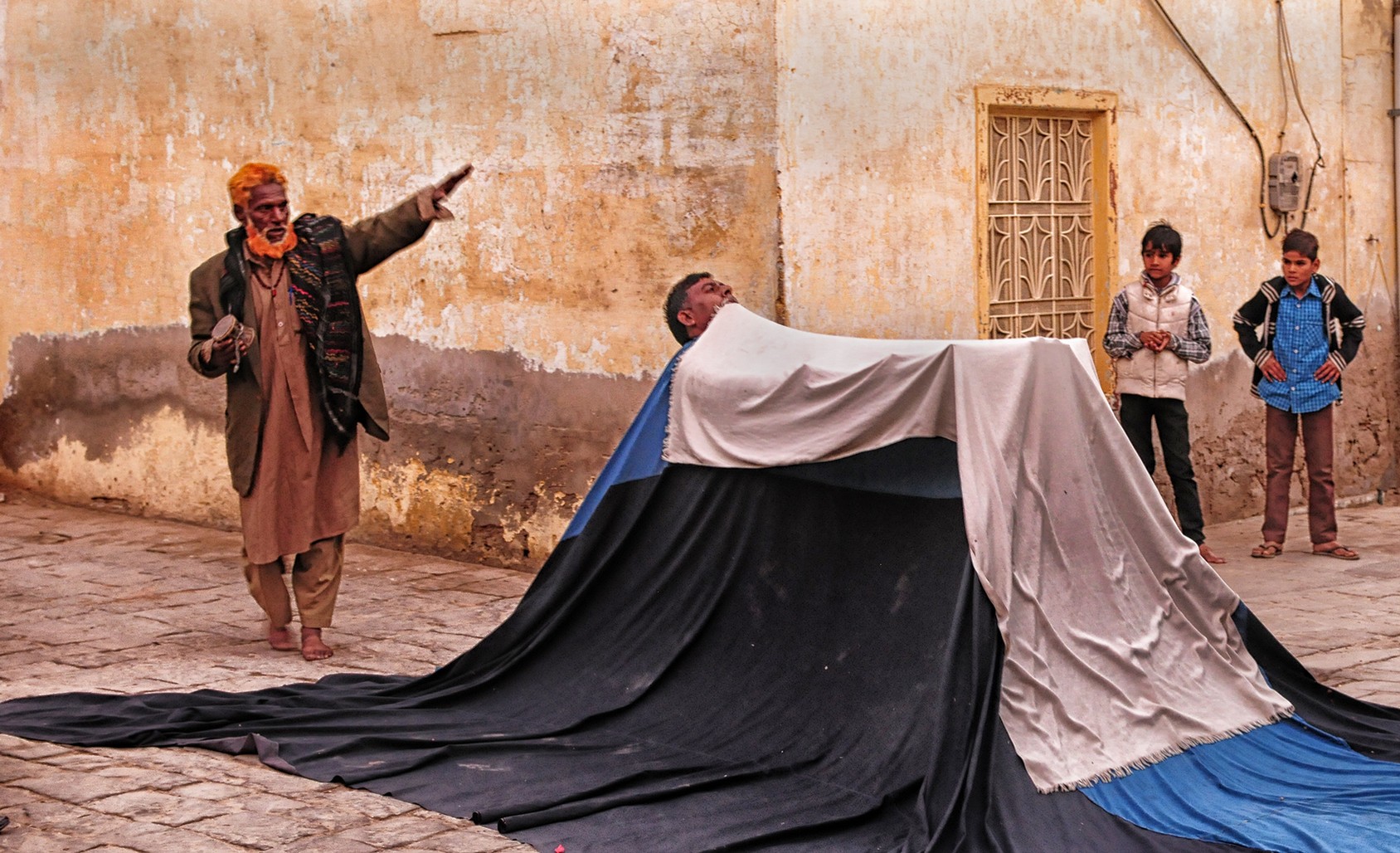 Street magician